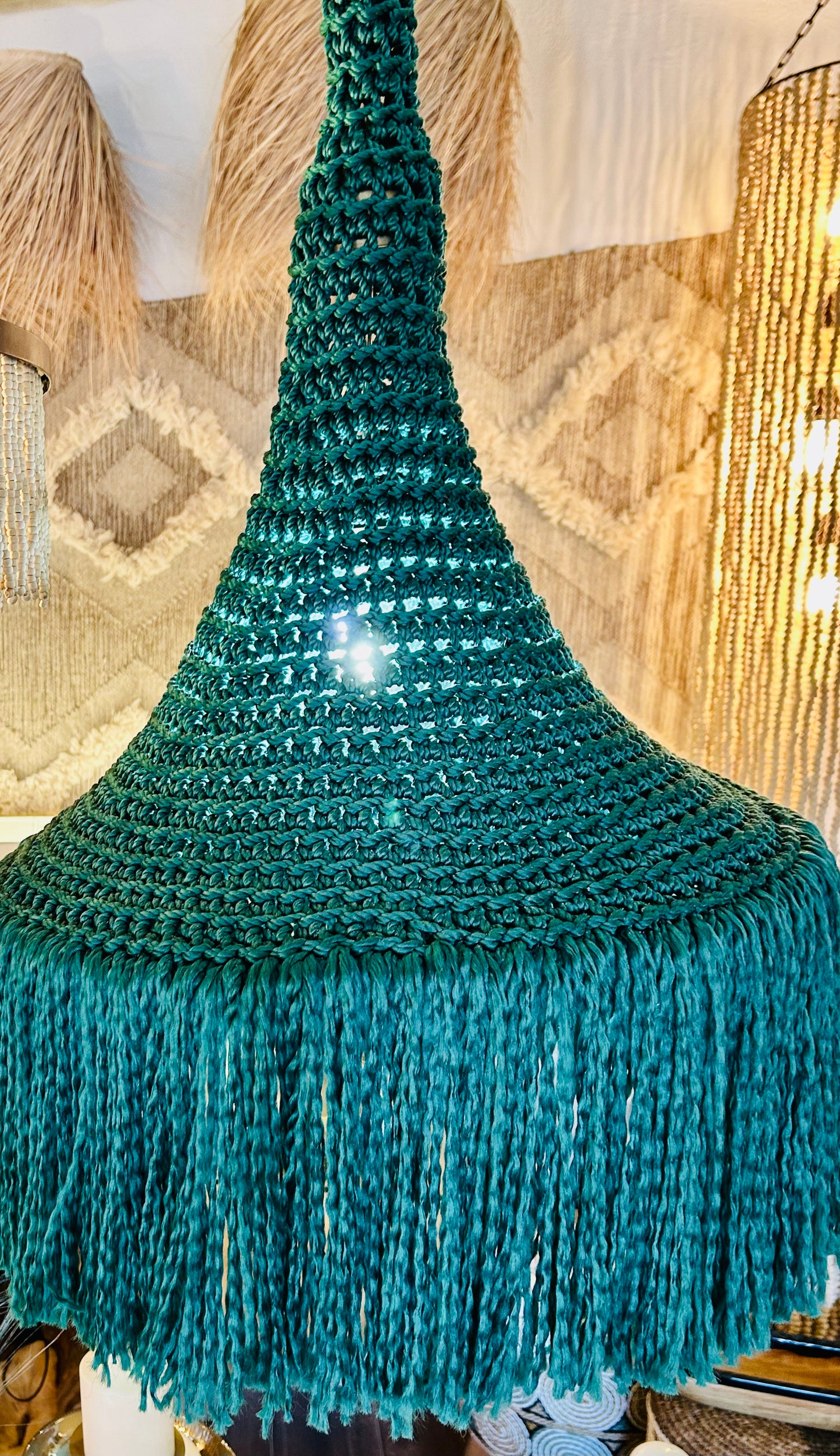 Knitted Green Pendant Lamp